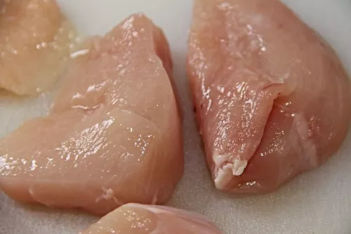 Более 169 килограммов опасного мяса изъяли в кузбассе
